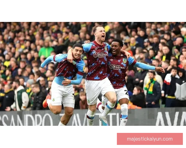 英超伯恩利球迷抗议事件引发广泛关注，状态备受关注